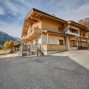 Hollandia Saalbach-Hinterglemm